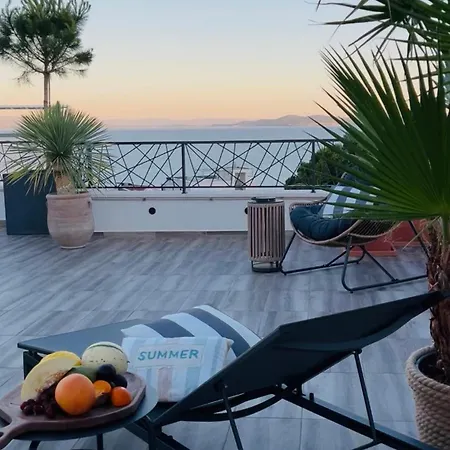 Azure Pine Private Rooftop Terrace & Jacuzzi Apartment Trogir