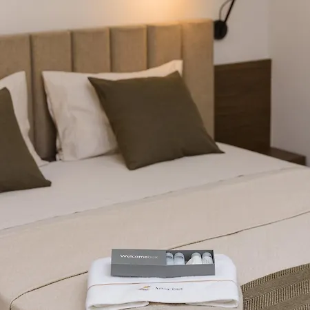 Apartmán Azure Pine Residence Private Heated Pool & Rooftop Jacuzzi *